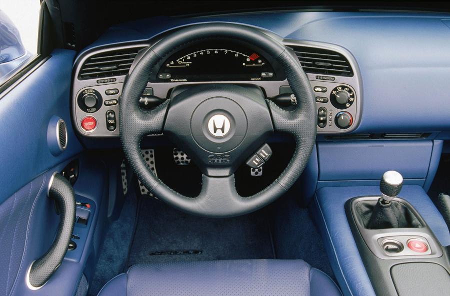  Honda S2000 1999 года  (фото 34 из 45)
